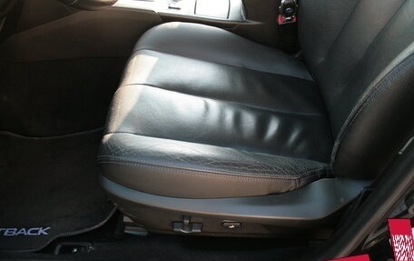 Subaru Outback IV рестайлинг, 2012 год, 1 850 000 рублей, 26 фотография