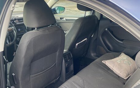 Volkswagen Jetta VI, 2011 год, 8 фотография