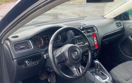 Volkswagen Jetta VI, 2011 год, 7 фотография