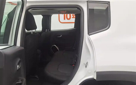 Jeep Renegade I рестайлинг, 2018 год, 1 490 000 рублей, 11 фотография