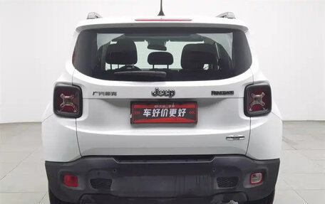 Jeep Renegade I рестайлинг, 2018 год, 1 490 000 рублей, 3 фотография