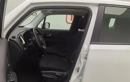 Jeep Renegade I рестайлинг, 2018 год, 1 490 000 рублей, 10 фотография