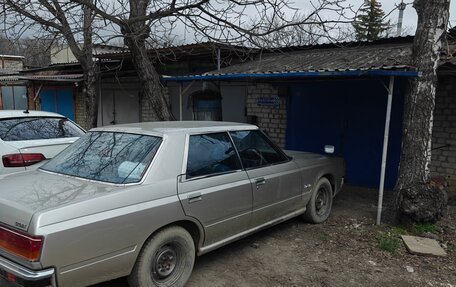 Toyota Crown, 1981 год, 450 000 рублей, 2 фотография