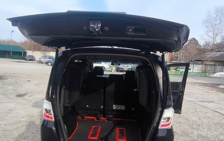 Honda Freed I, 2012 год, 1 175 000 рублей, 11 фотография