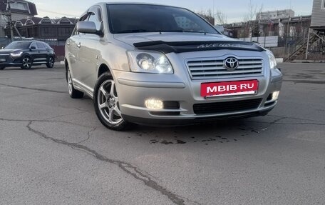 Toyota Avensis III рестайлинг, 2003 год, 675 000 рублей, 3 фотография