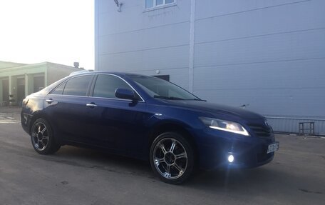 Toyota Camry, 2008 год, 550 000 рублей, 3 фотография