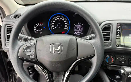 Honda Vezel, 2022 год, 1 740 000 рублей, 7 фотография