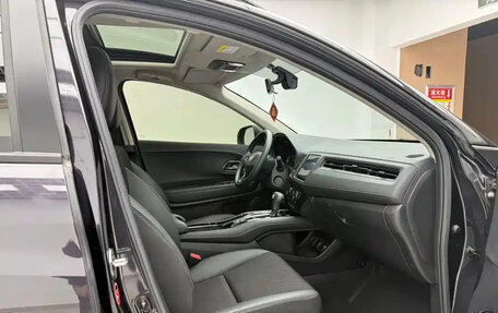 Honda Vezel, 2022 год, 1 740 000 рублей, 9 фотография