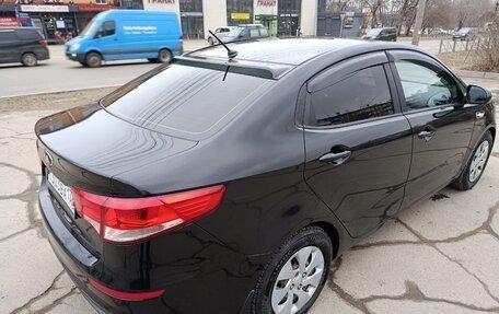 KIA Rio III рестайлинг, 2016 год, 1 050 000 рублей, 4 фотография