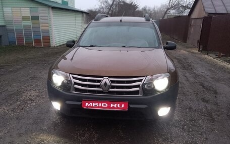 Renault Duster I рестайлинг, 2014 год, 900 000 рублей, 1 фотография