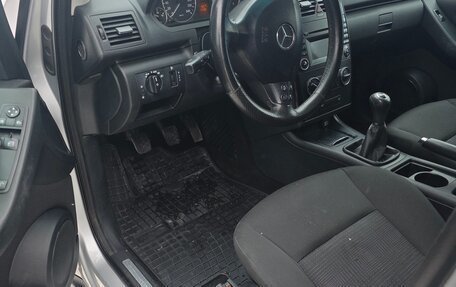 Mercedes-Benz A-Класс, 2010 год, 900 000 рублей, 6 фотография