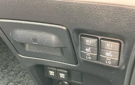 Toyota Voxy III, 2021 год, 2 350 000 рублей, 19 фотография