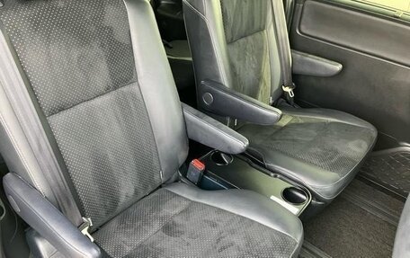 Toyota Voxy III, 2021 год, 2 350 000 рублей, 23 фотография