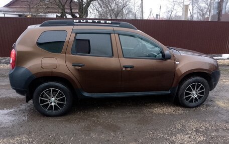 Renault Duster I рестайлинг, 2014 год, 900 000 рублей, 2 фотография