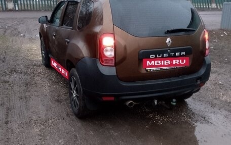 Renault Duster I рестайлинг, 2014 год, 900 000 рублей, 3 фотография