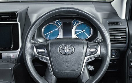 Toyota Land Cruiser Prado 150 рестайлинг 2, 2020 год, 5 649 000 рублей, 14 фотография