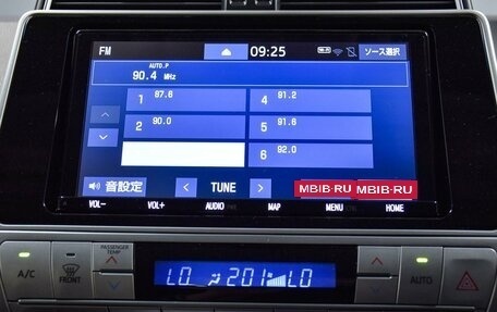 Toyota Land Cruiser Prado 150 рестайлинг 2, 2020 год, 5 649 000 рублей, 17 фотография