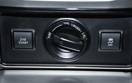 Toyota Land Cruiser Prado 150 рестайлинг 2, 2020 год, 5 649 000 рублей, 22 фотография