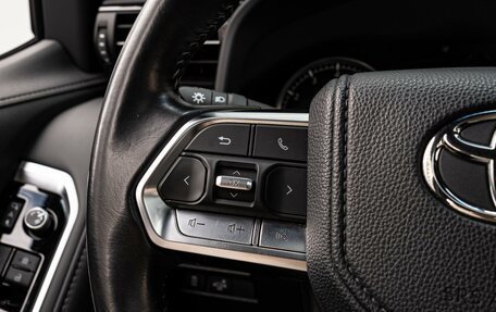 Toyota Land Cruiser, 2022 год, 10 700 000 рублей, 21 фотография