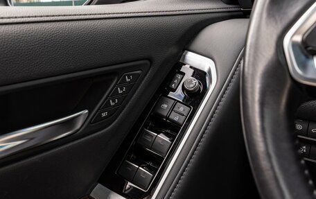 Toyota Land Cruiser, 2022 год, 10 700 000 рублей, 24 фотография