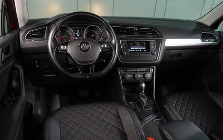 Volkswagen Tiguan II, 2017 год, 2 189 000 рублей, 6 фотография