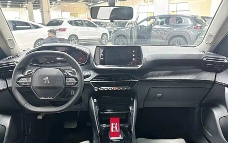 Peugeot 208 II, 2022 год, 1 390 000 рублей, 9 фотография