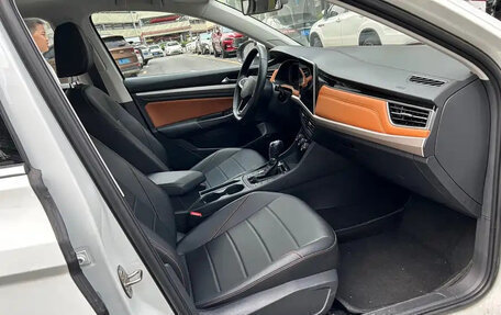 Volkswagen Bora, 2023 год, 1 290 000 рублей, 6 фотография