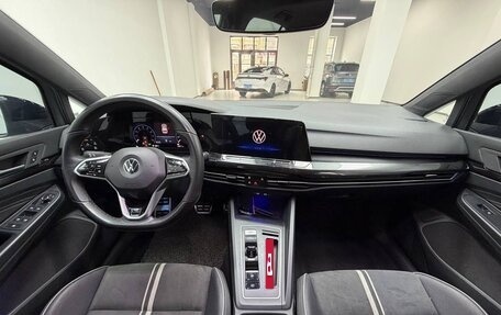 Volkswagen Golf VIII, 2021 год, 2 064 000 рублей, 16 фотография