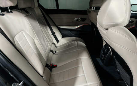 BMW 3 серия, 2021 год, 4 050 000 рублей, 14 фотография