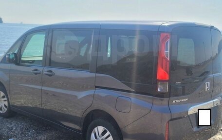 Honda Stepwgn IV, 2021 год, 2 460 000 рублей, 4 фотография