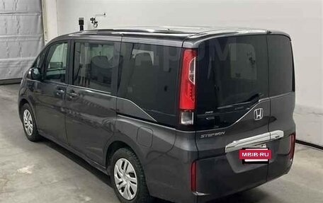 Honda Stepwgn IV, 2021 год, 2 460 000 рублей, 2 фотография