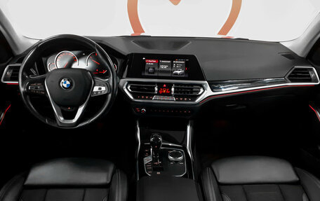 BMW 3 серия, 2020 год, 3 250 000 рублей, 8 фотография