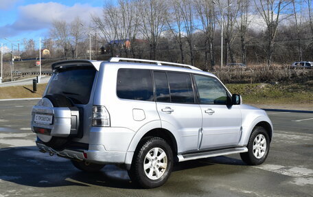 Mitsubishi Pajero IV, 2010 год, 1 697 000 рублей, 5 фотография