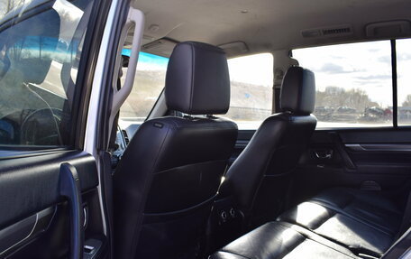 Mitsubishi Pajero IV, 2010 год, 1 697 000 рублей, 15 фотография