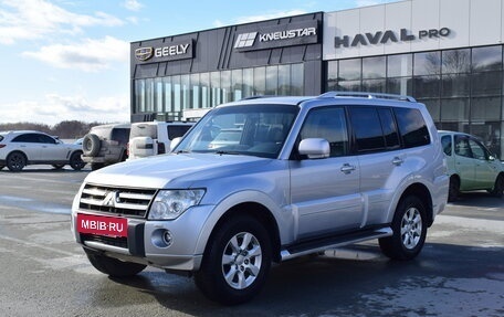 Mitsubishi Pajero IV, 2010 год, 1 697 000 рублей, 4 фотография