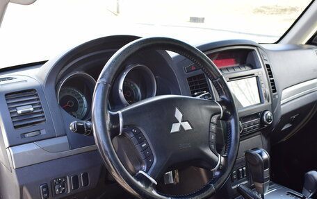 Mitsubishi Pajero IV, 2010 год, 1 697 000 рублей, 17 фотография
