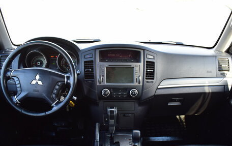 Mitsubishi Pajero IV, 2010 год, 1 697 000 рублей, 18 фотография