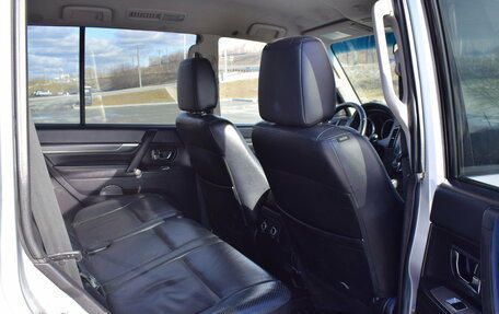 Mitsubishi Pajero IV, 2010 год, 1 697 000 рублей, 22 фотография