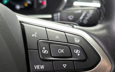 Volkswagen Tiguan II, 2022 год, 2 365 000 рублей, 15 фотография