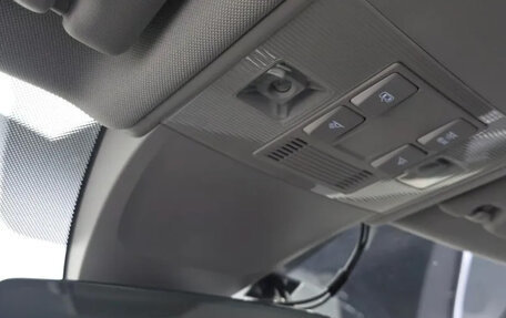 Volkswagen Tiguan II, 2022 год, 2 365 000 рублей, 16 фотография