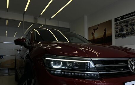 Volkswagen Tiguan II, 2018 год, 3 050 000 рублей, 4 фотография