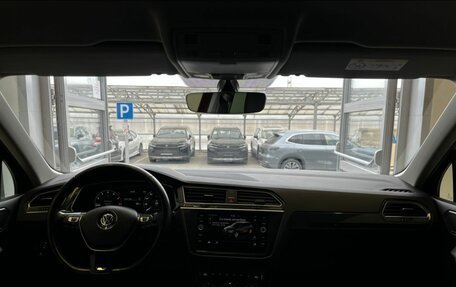 Volkswagen Tiguan II, 2018 год, 3 050 000 рублей, 11 фотография