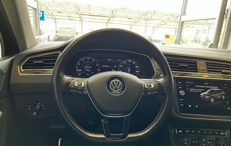 Volkswagen Tiguan II, 2018 год, 3 050 000 рублей, 12 фотография