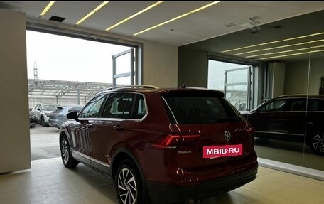 Volkswagen Tiguan II, 2018 год, 3 050 000 рублей, 7 фотография