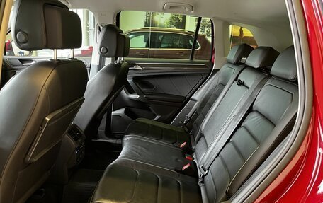 Volkswagen Tiguan II, 2018 год, 3 050 000 рублей, 16 фотография