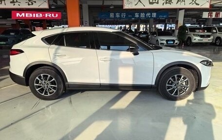 Mazda CX-4, 2023 год, 2 340 000 рублей, 4 фотография