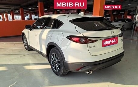 Mazda CX-4, 2023 год, 2 340 000 рублей, 8 фотография