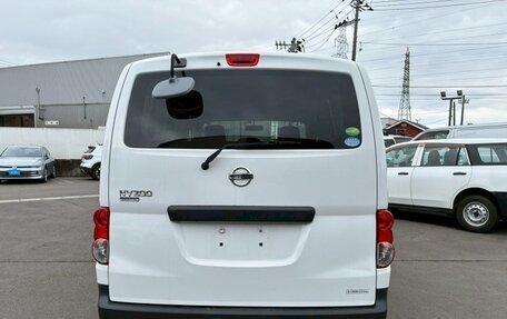 Nissan NV200, 2018 год, 1 205 000 рублей, 6 фотография