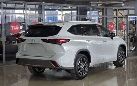 Toyota Highlander, 2026 год, 5 300 000 рублей, 3 фотография