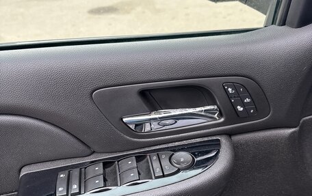 Chevrolet Tahoe III, 2008 год, 1 700 000 рублей, 4 фотография